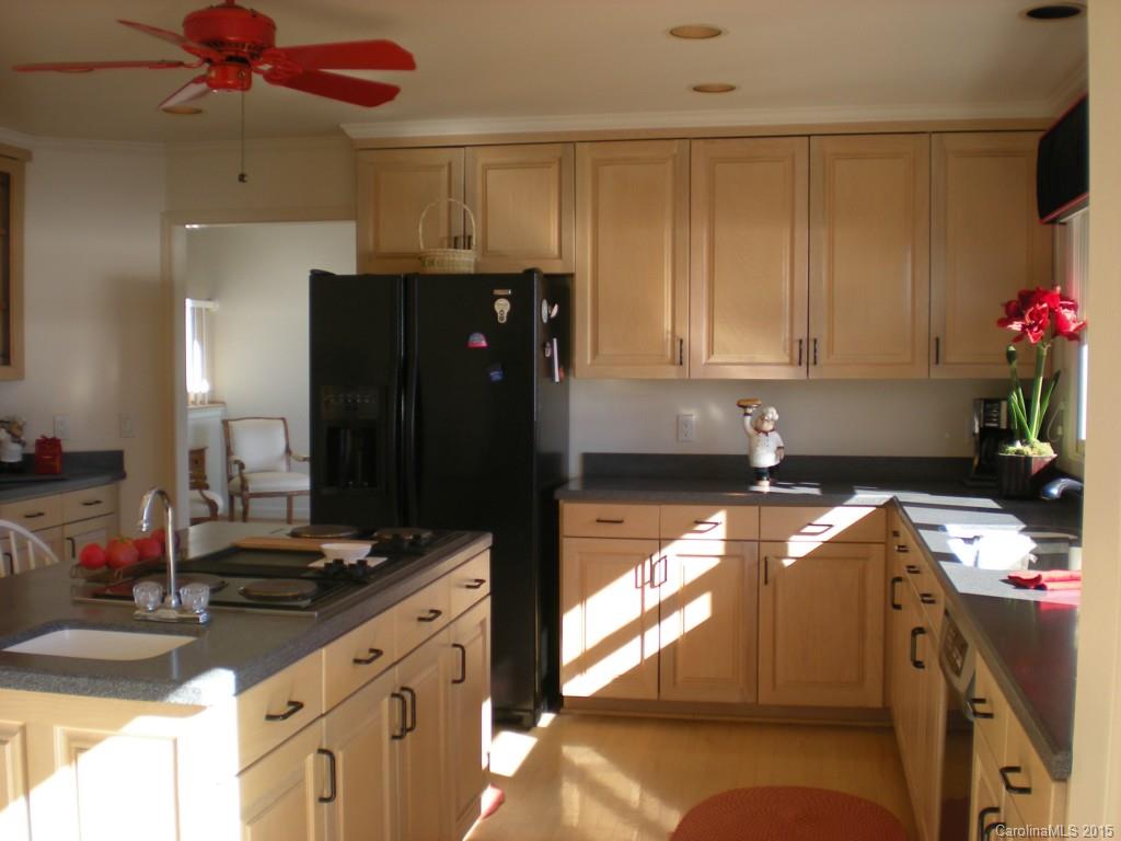 322 Lakeview Road New London, NC 28127 - Photo 14 of 24 Gallery Image 14