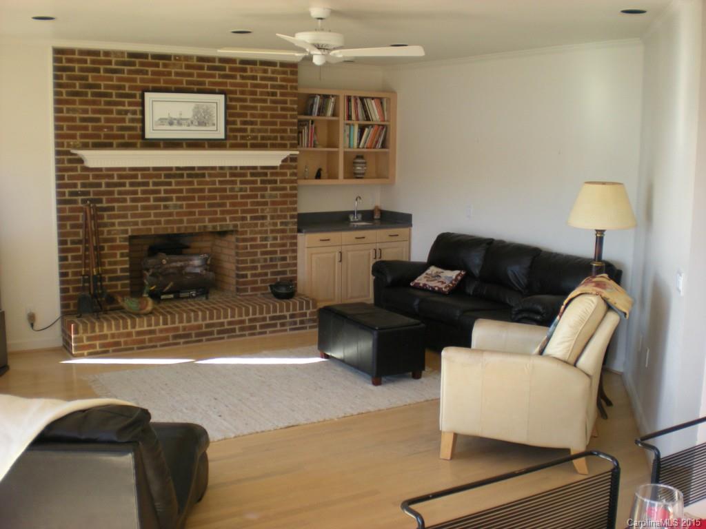 322 Lakeview Road New London, NC 28127 - Photo 16 of 24 Gallery Image 16