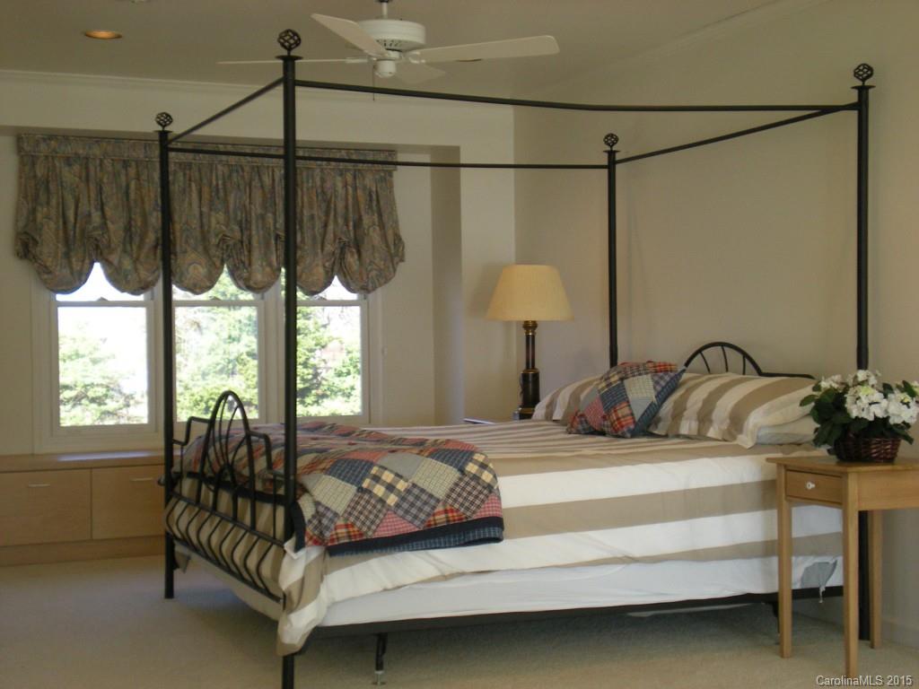 322 Lakeview Road New London, NC 28127 - Photo 17 of 24 Gallery Image 17