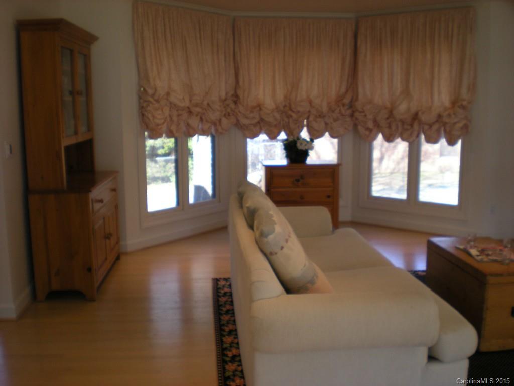 322 Lakeview Road New London, NC 28127 - Photo 9 of 24 Gallery Image 9