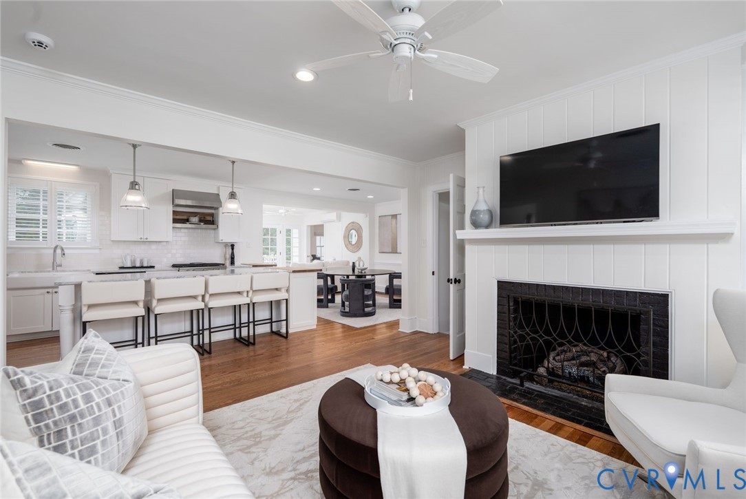 509 Gardiner Road Henrico, VA 23229 - Photo 4 of 42 Where evenings tend to land, whether that’s a movi