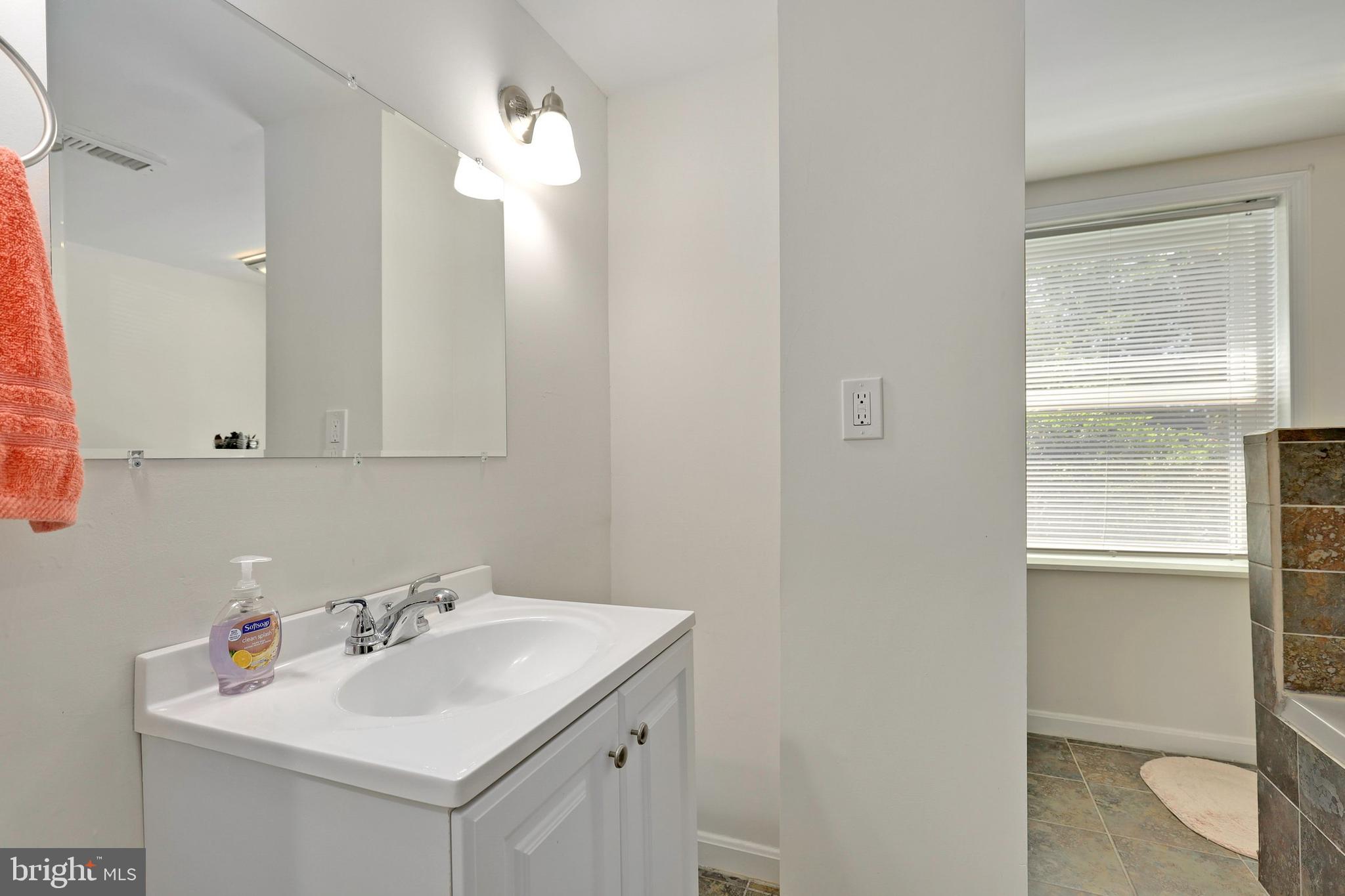 10015 Mike Road Fort Washington, MD 20744 - Photo 8 of 35 Gallery Image 8