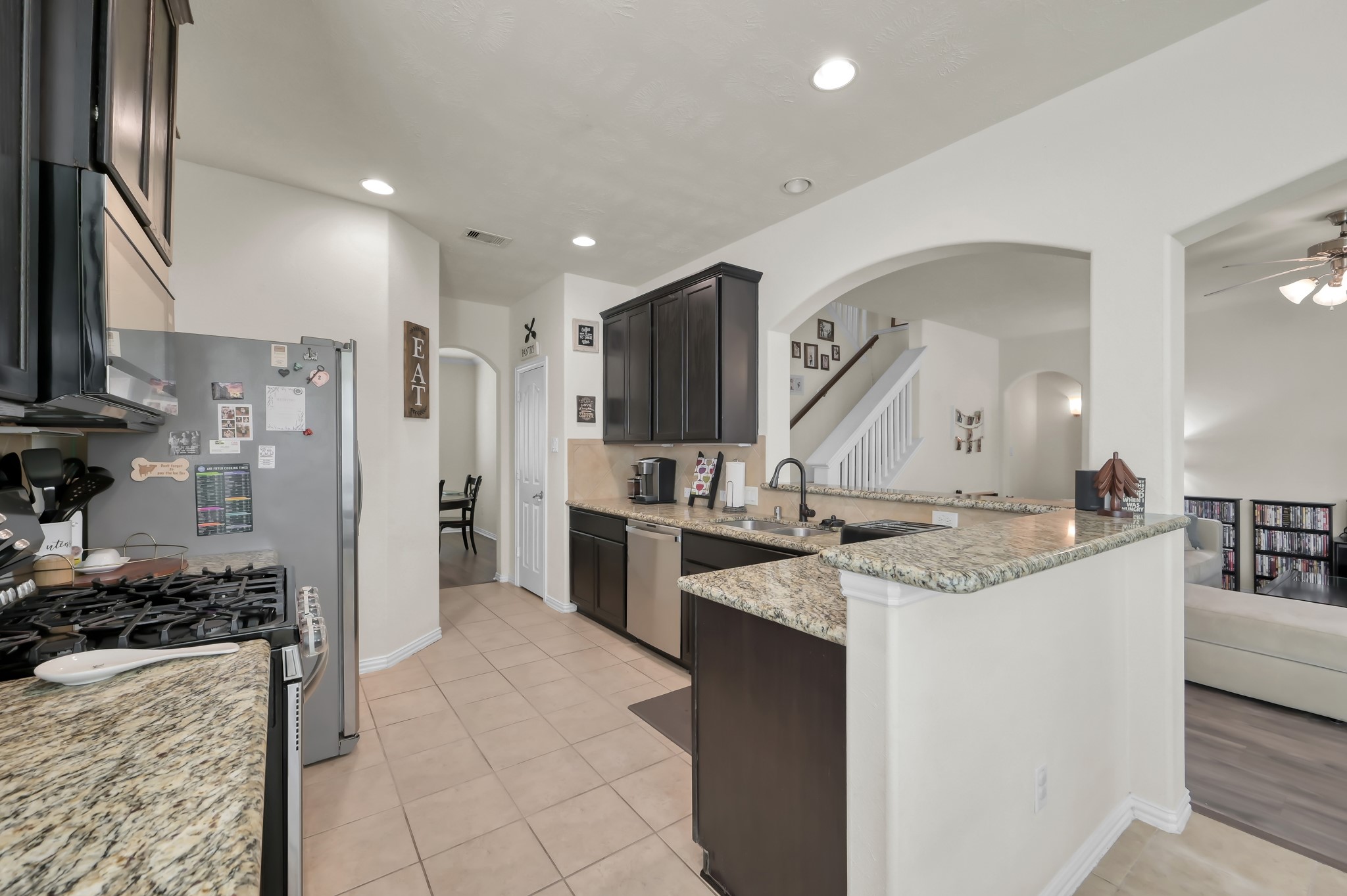 84 Palos Verde Conroe, TX 77304 - Photo 17 of 39