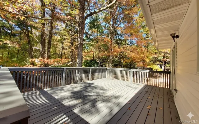 $579,000 | 3 Carroll Court, Woodbury, NY 10930