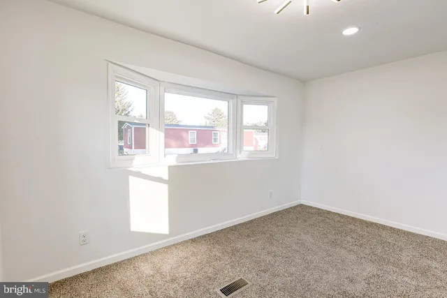 $109,900 | 3 Clayton Drive, Clayton, DE 19938