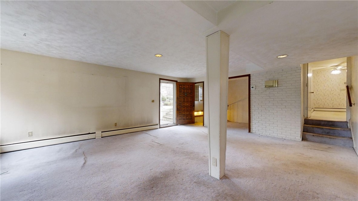 28 Hilltop Drive Warwick, RI 02818 - Photo 17 of 25