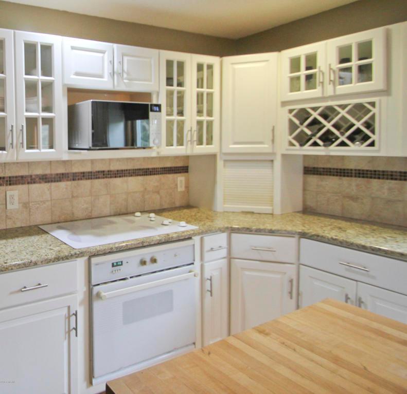 5423 Kensington Lane Northwest Rochester, MN 55901 - Photo 6 of 28 Gallery Image 6