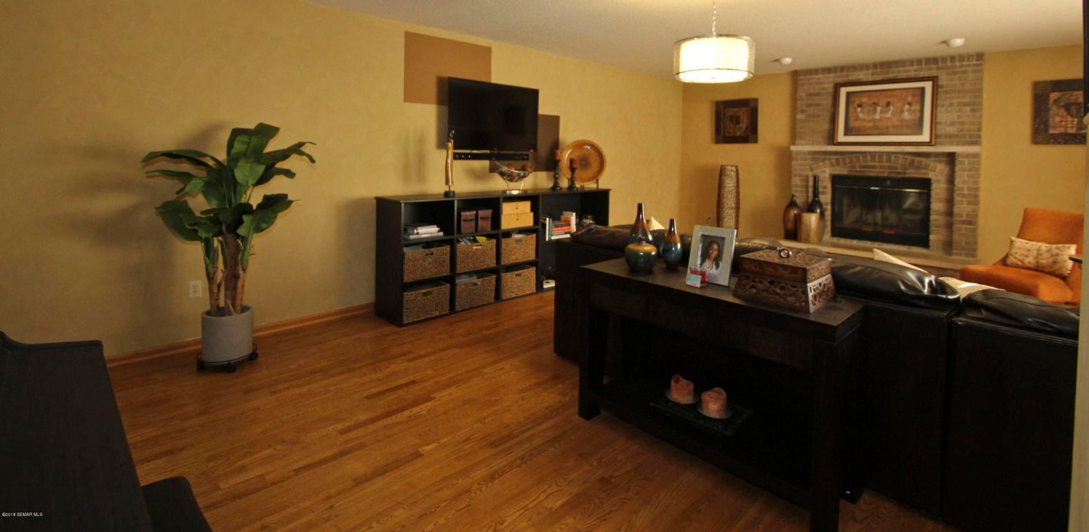 5423 Kensington Lane Northwest Rochester, MN 55901 - Photo 9 of 28 Gallery Image 9