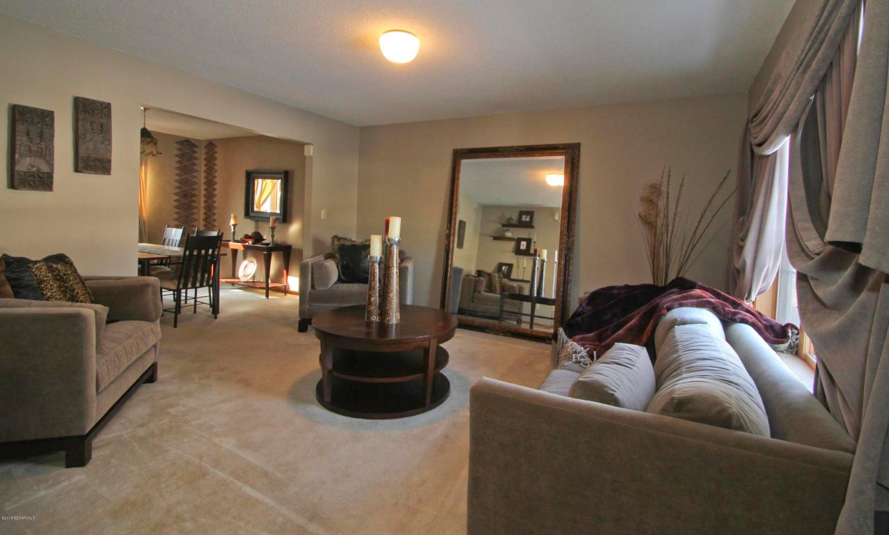 5423 Kensington Lane Northwest Rochester, MN 55901 - Photo 10 of 28 Gallery Image 10
