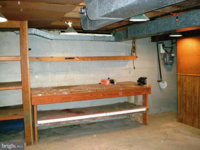 222 Ridgeway Road Catonsville, MD 21228 - Photo 14 of 14 Workshop area