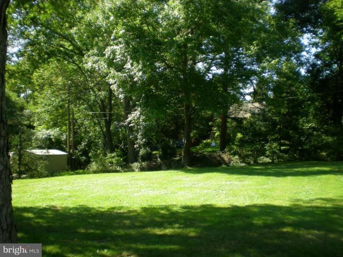 222 Ridgeway Road Catonsville, MD 21228 - Photo 3 of 14 Beautiful, level .46 acre lot