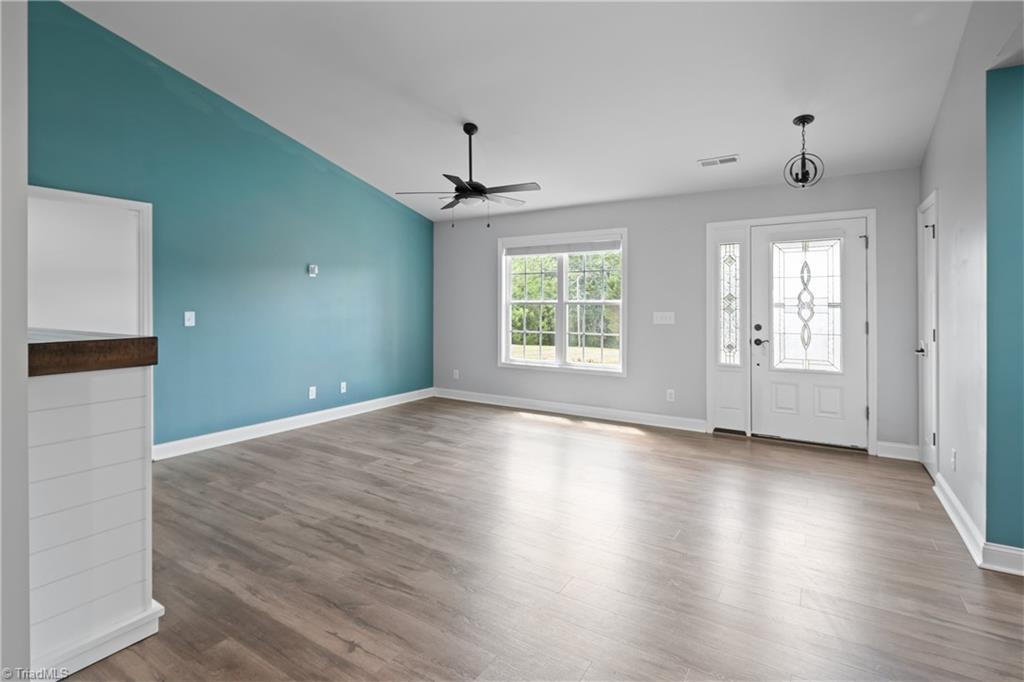 122 Fosstorall Road King, NC 27021 - Photo 8 of 32 Living Room