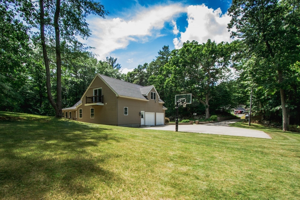 47 East Baylies Road Charlton, MA 01507 - Photo 40 of 42
