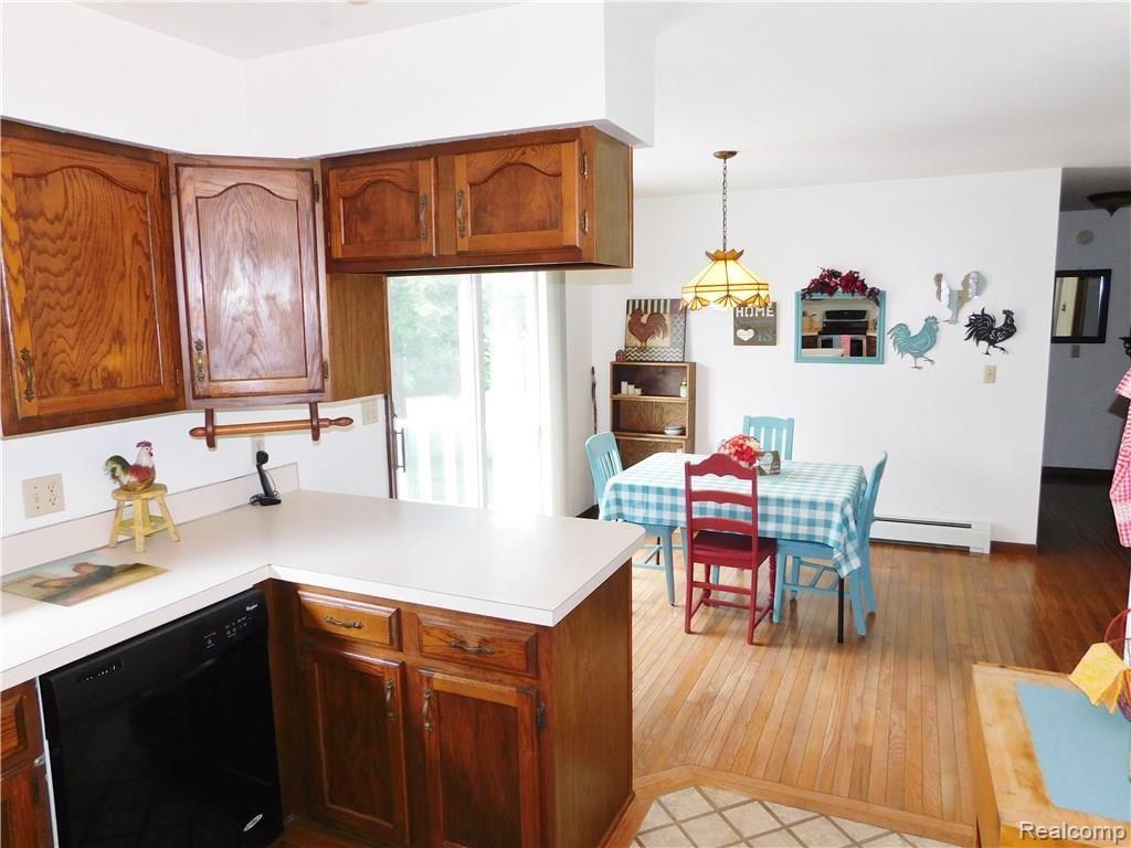 10779 North Nicholson Road Fowlerville, MI 48836 - Photo 4 of 12