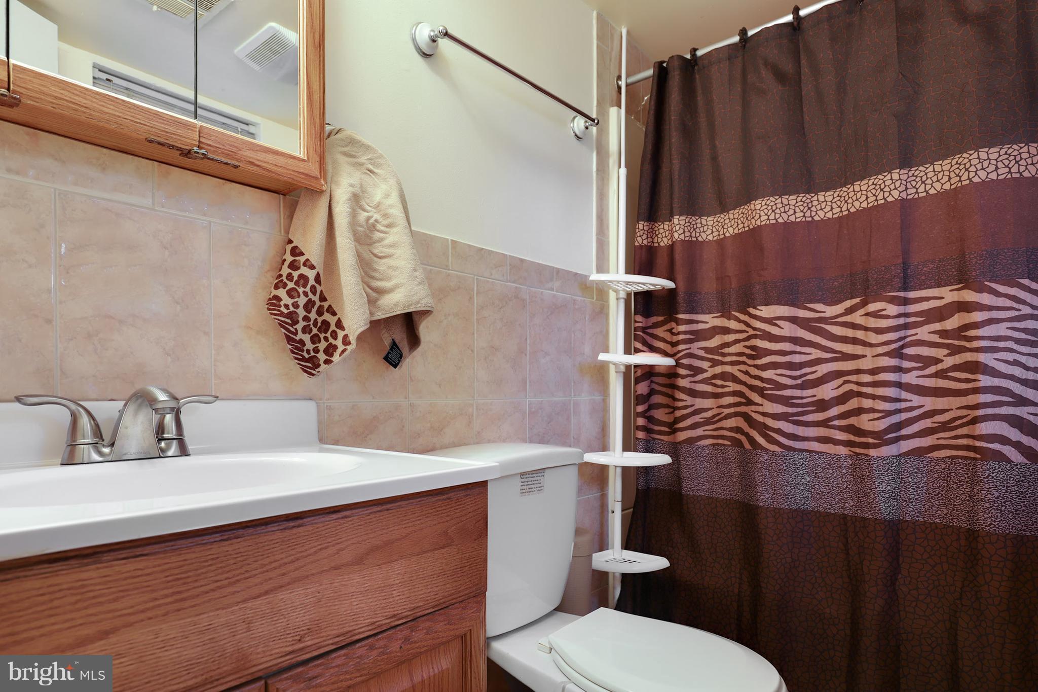 8501 Snowden Loop Laurel, MD 20708 - Photo 23 of 26 Bath