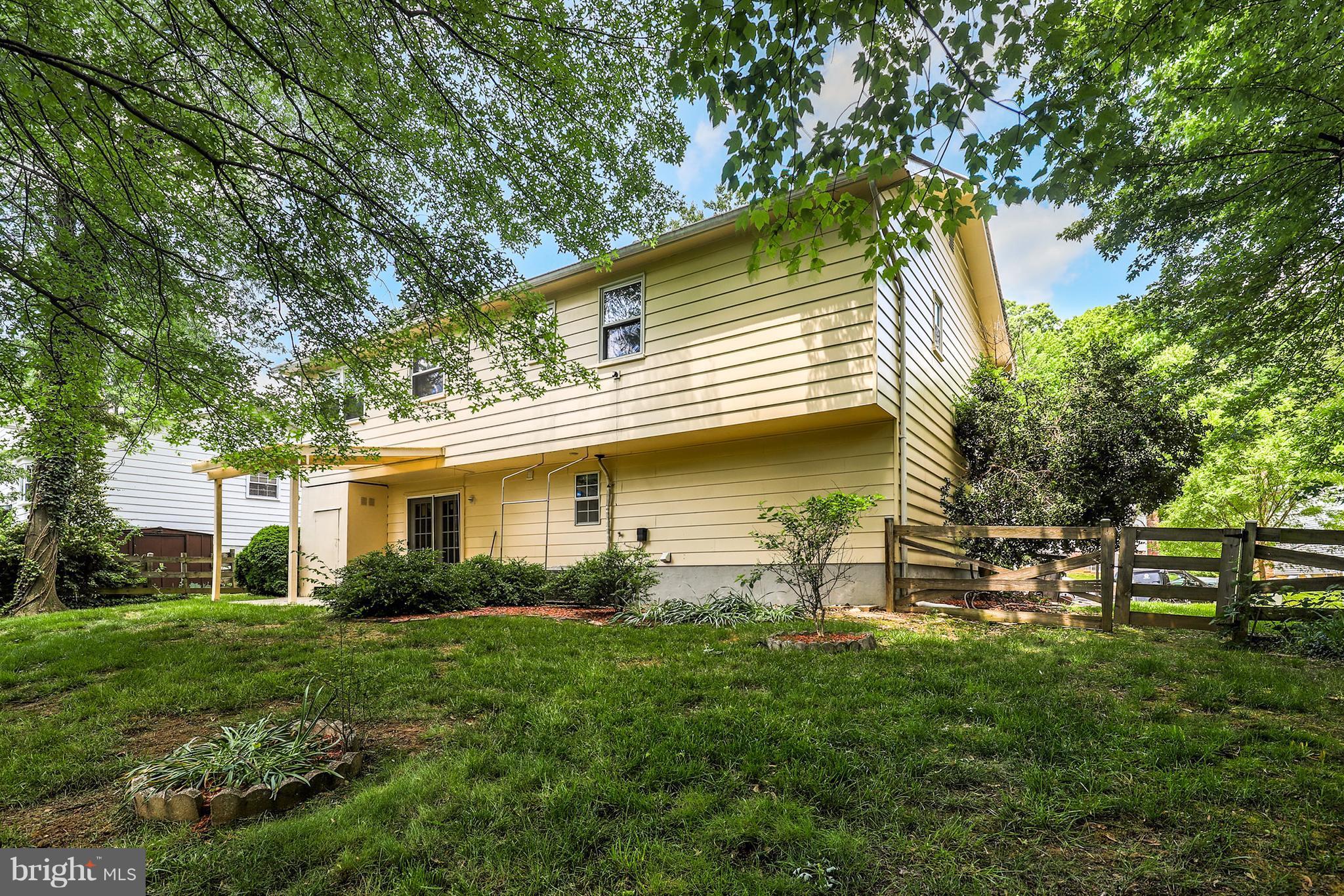8501 Snowden Loop Laurel, MD 20708 - Photo 25 of 26 Exterior (Rear)