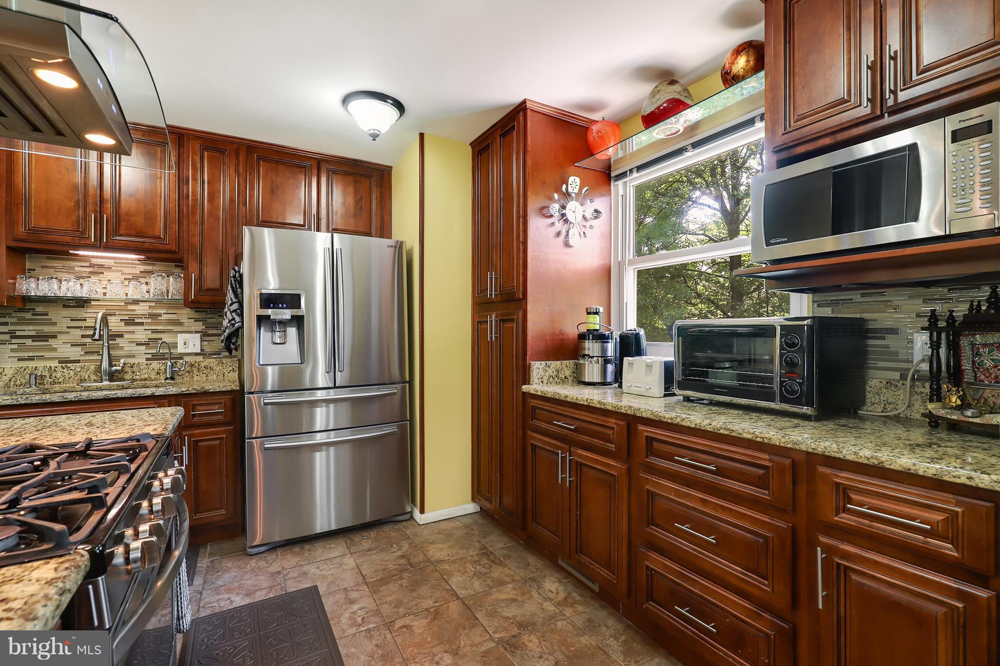 8501 Snowden Loop Laurel, MD 20708 - Photo 10 of 26 Kitchen