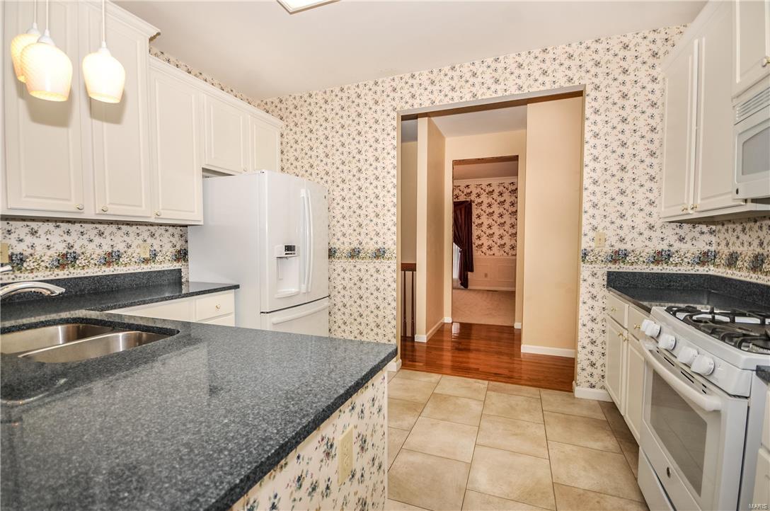 605 Raintree Crossing O'Fallon, MO 63366 - Photo 7 of 30
