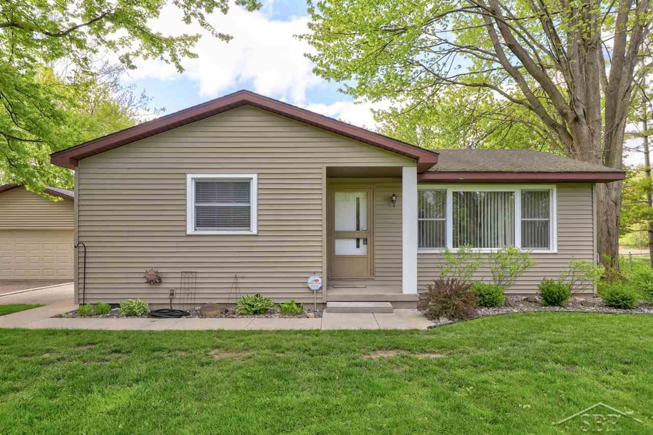 9915 Dice Road Freeland, MI 48623 - Photo 1 of 33 50041695.JPG