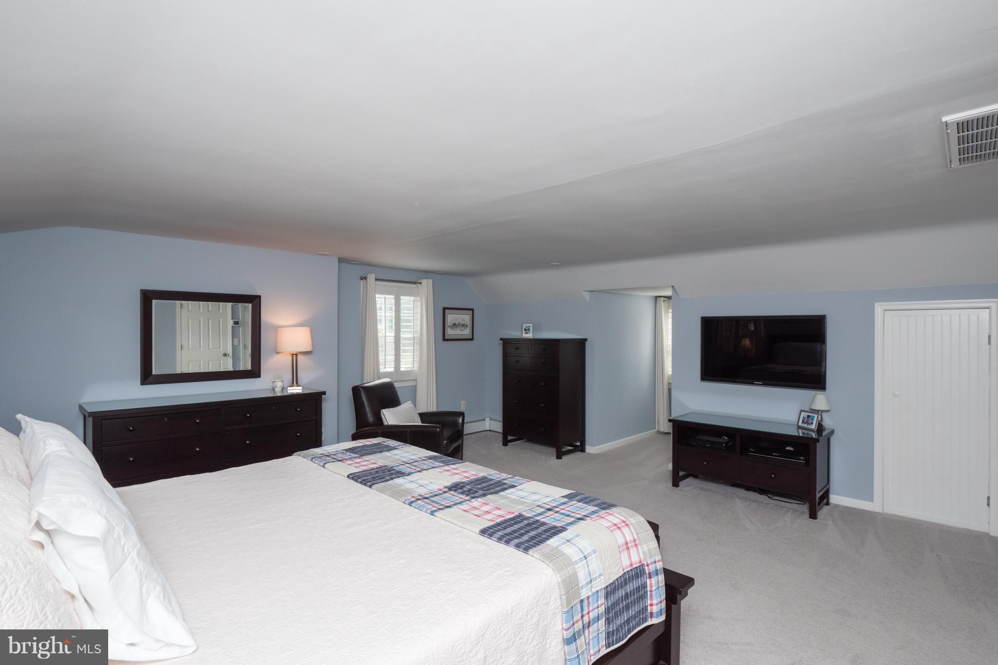 2521 McKenzie Road Ellicott City, MD 21042 - Photo 21 of 29 Huge Master with multiple closets
