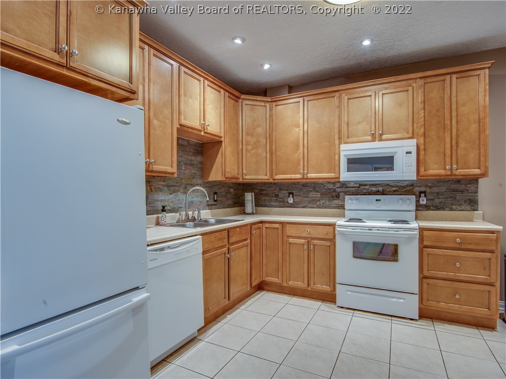 2299 Scott Depot Road Scott Depot, WV 25560 - Photo 33 of 34 Gallery Image 33