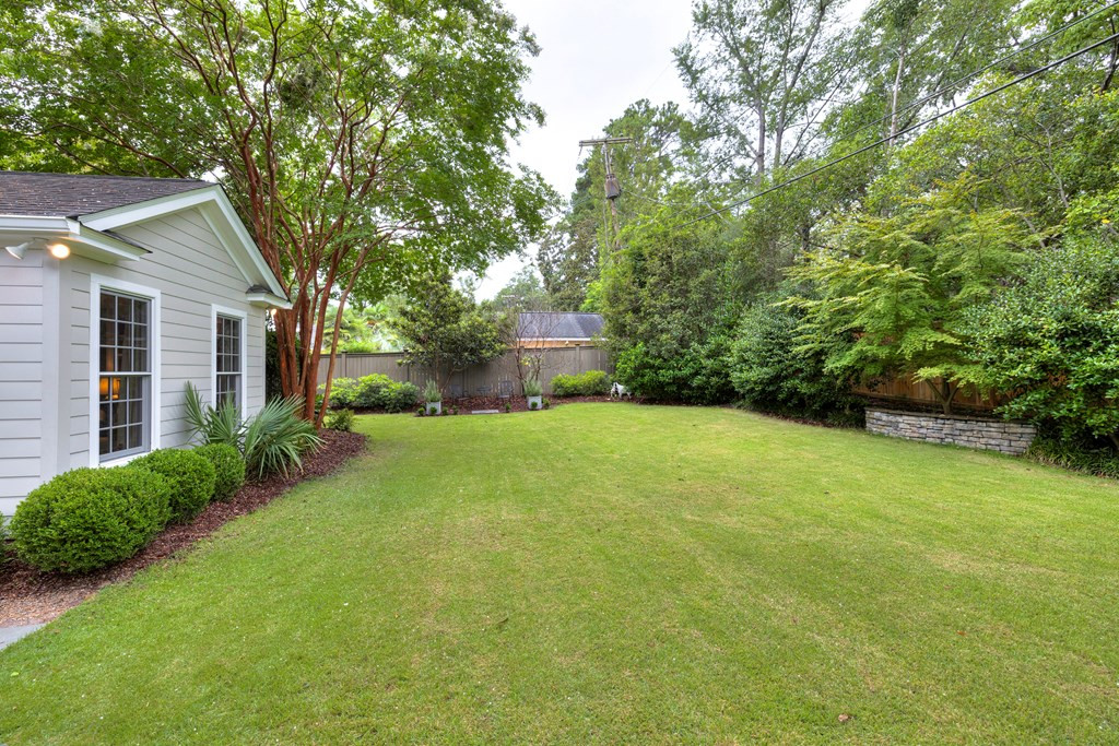 1529 Berkeley Road Columbia, SC 29205 - Photo 13 of 72