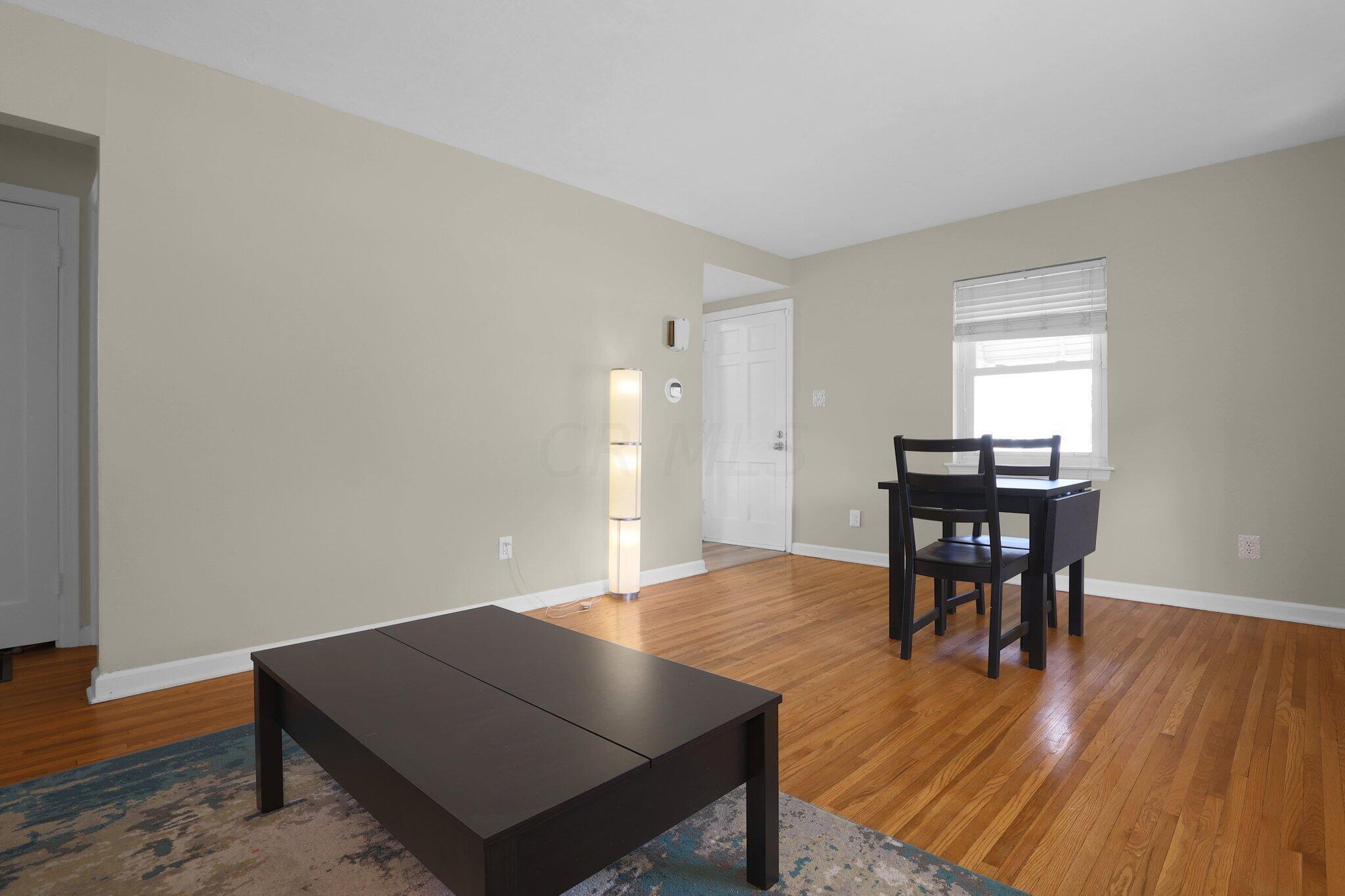 515 Blenheim Road Columbus, OH 43214 - Photo 4 of 22 22-web-or-mls-515-blenheim-rd