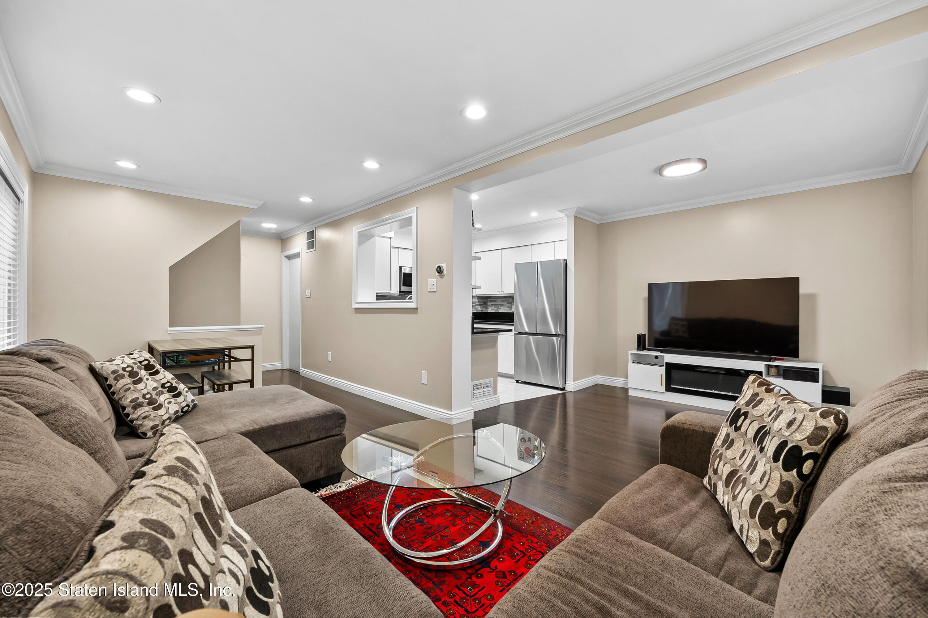 512 Ilyssa Way Staten Island, NY 10312 - Photo 14 of 29 1-12