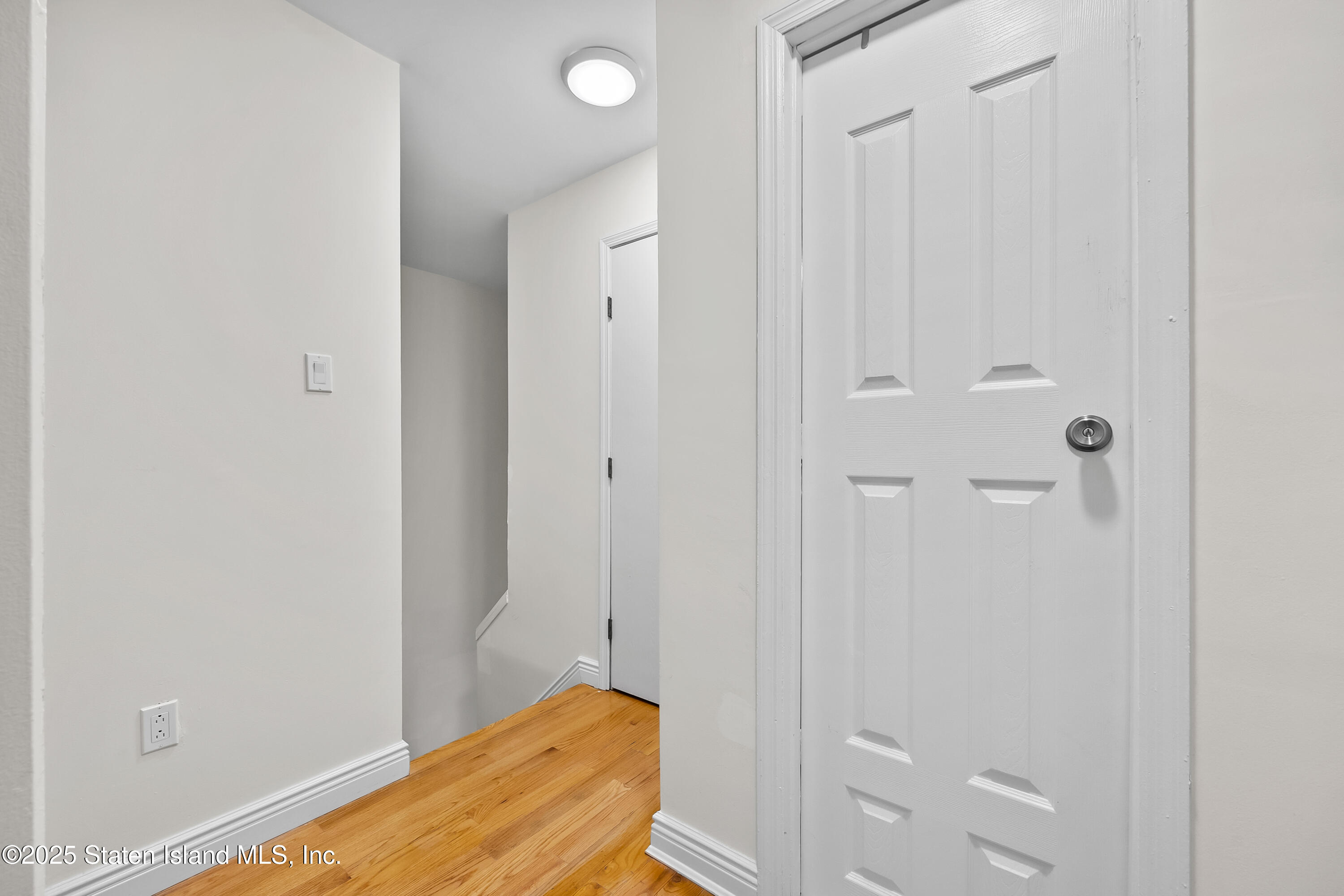 512 Ilyssa Way Staten Island, NY 10312 - Photo 18 of 29 1-18