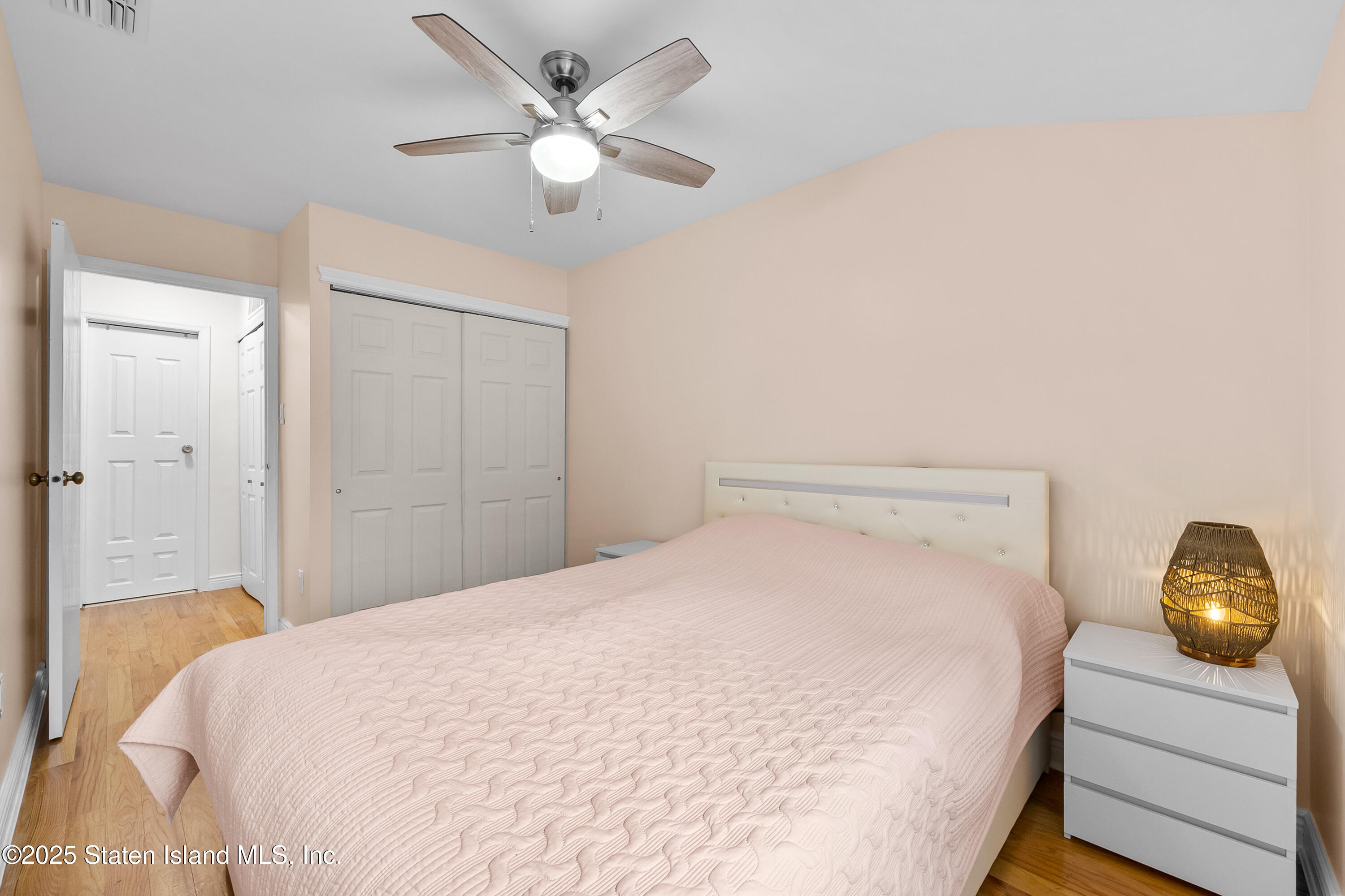 512 Ilyssa Way Staten Island, NY 10312 - Photo 20 of 29 1-21