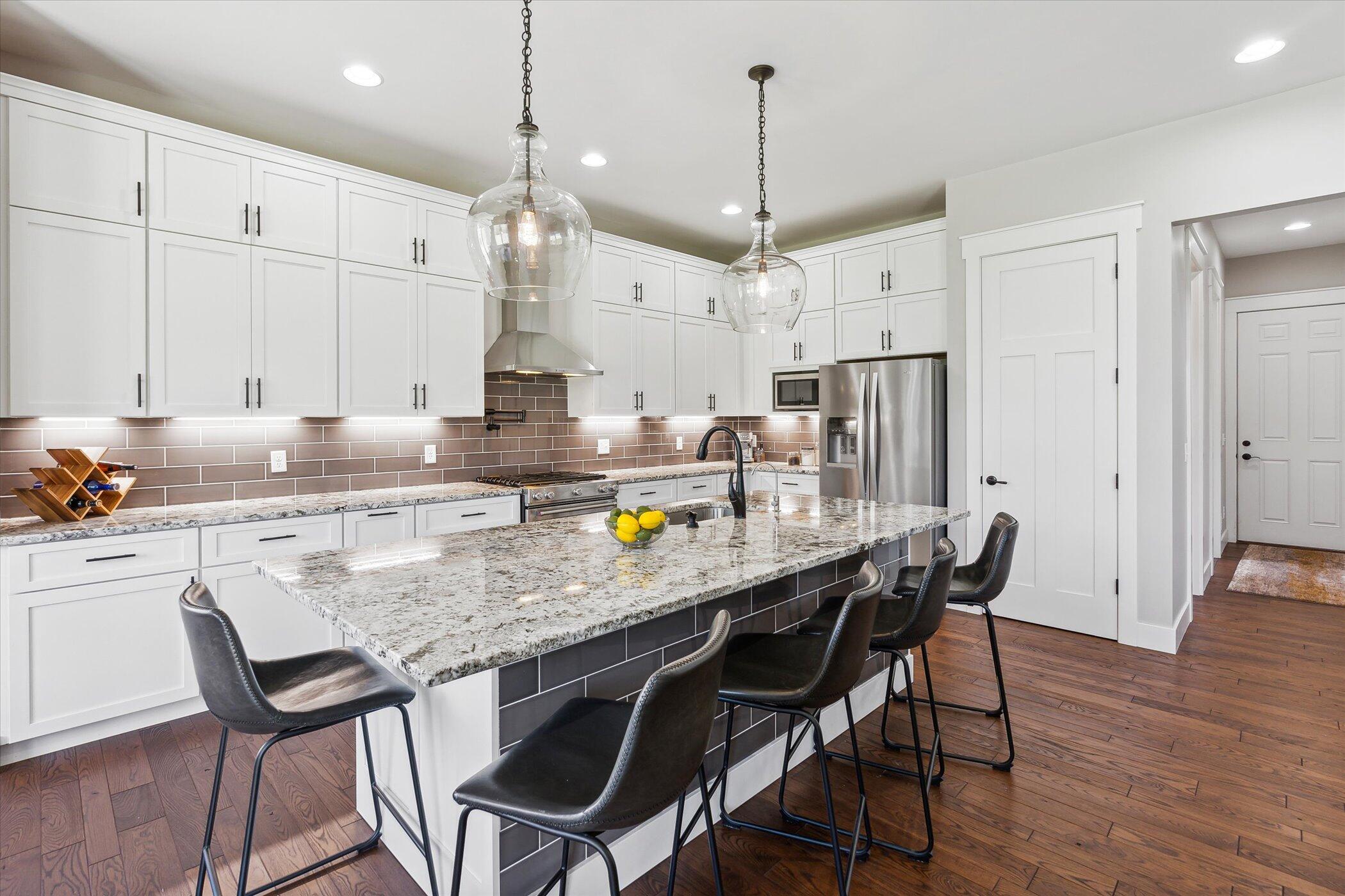 2009 Nollar Bend Road Whitmore Lake, MI 48189 - Photo 20 of 72 19-2009-Nollar-Bend-Dr-WindowStill-21