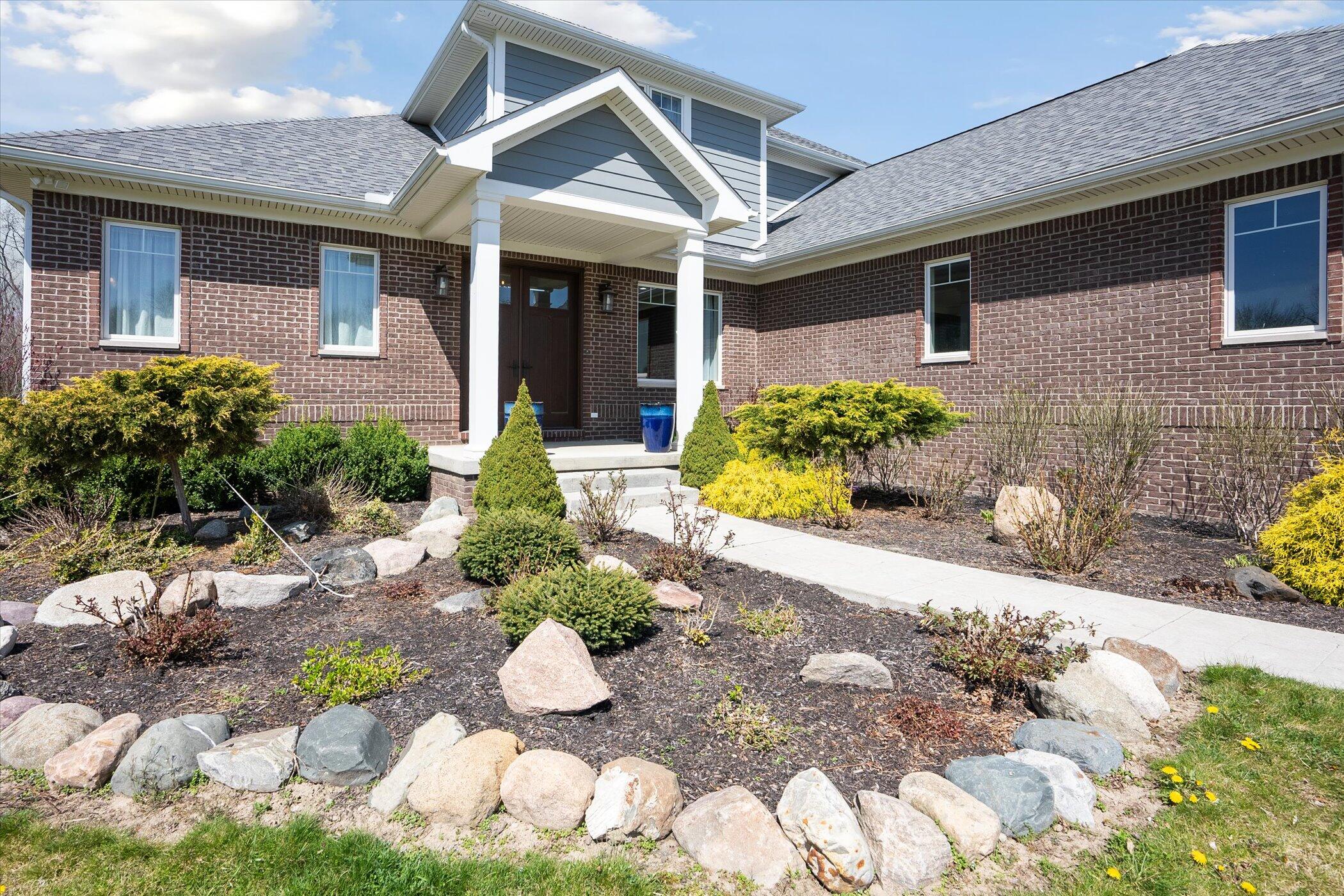 2009 Nollar Bend Road Whitmore Lake, MI 48189 - Photo 2 of 72 05-2009-Nollar-Bend-Dr-WindowStill-55