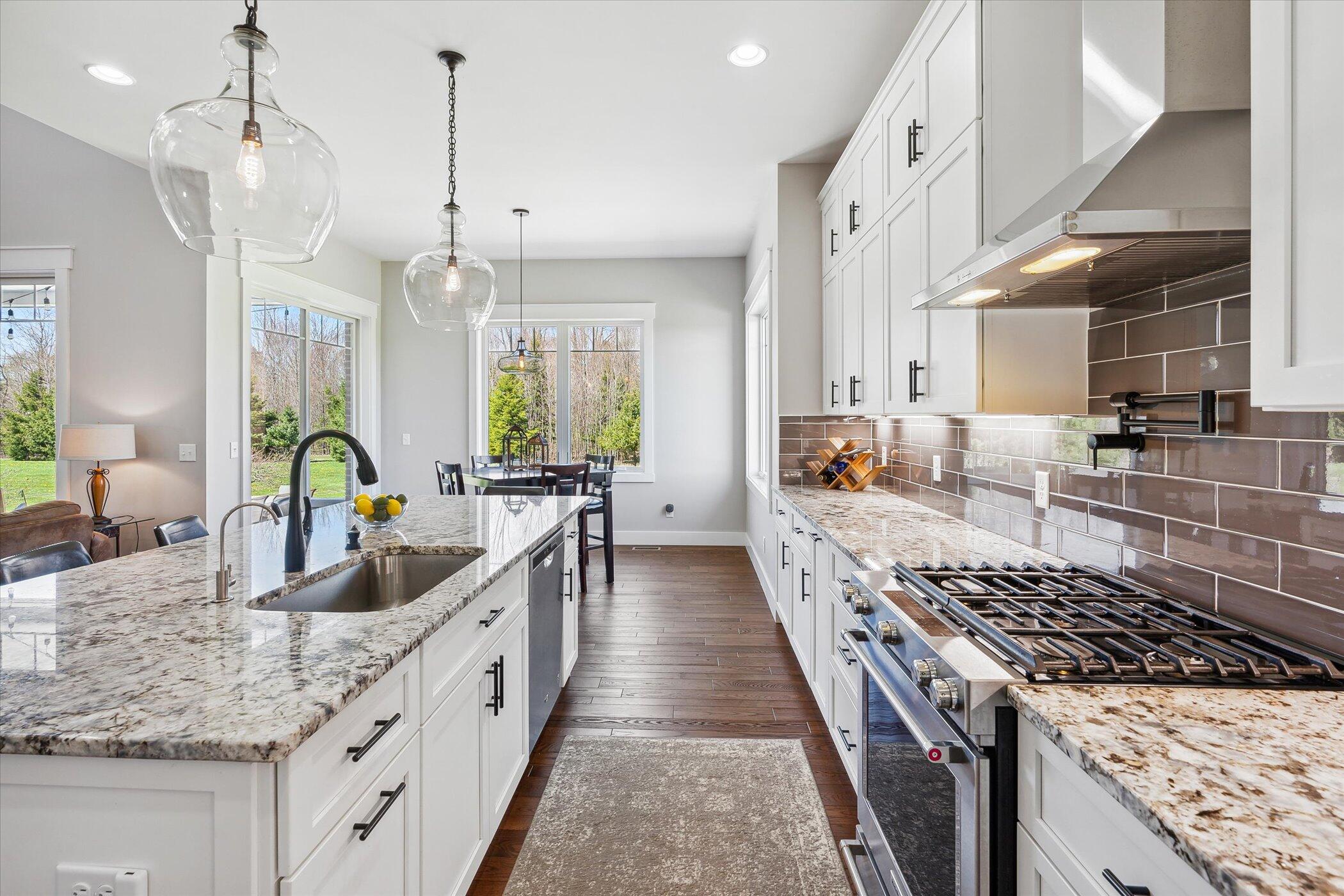 2009 Nollar Bend Road Whitmore Lake, MI 48189 - Photo 23 of 72 22-2009-Nollar-Bend-Dr-WindowStill-24