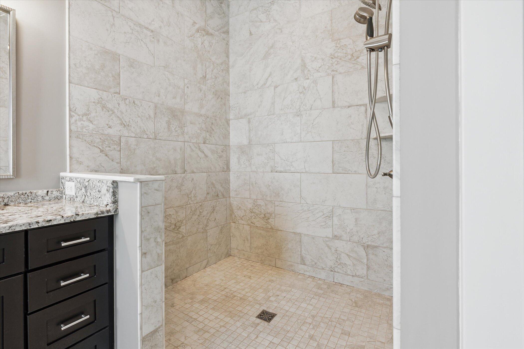 2009 Nollar Bend Road Whitmore Lake, MI 48189 - Photo 35 of 72 35-2009-Nollar-Bend-Dr-WindowStill-37