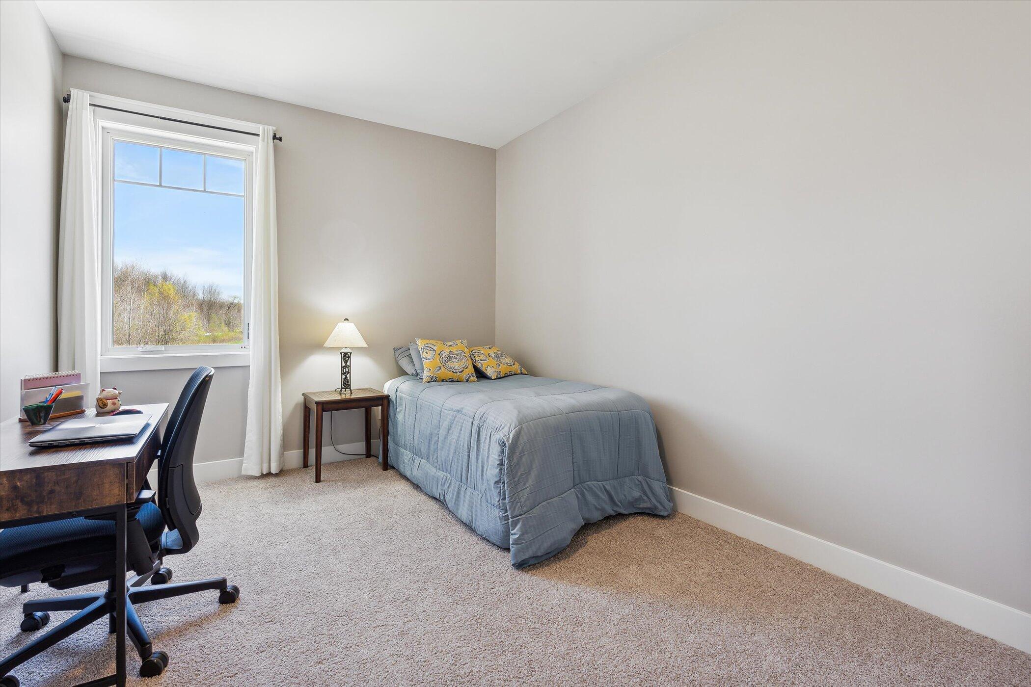 2009 Nollar Bend Road Whitmore Lake, MI 48189 - Photo 37 of 72 37-2009-Nollar-Bend-Dr-WindowStill-39