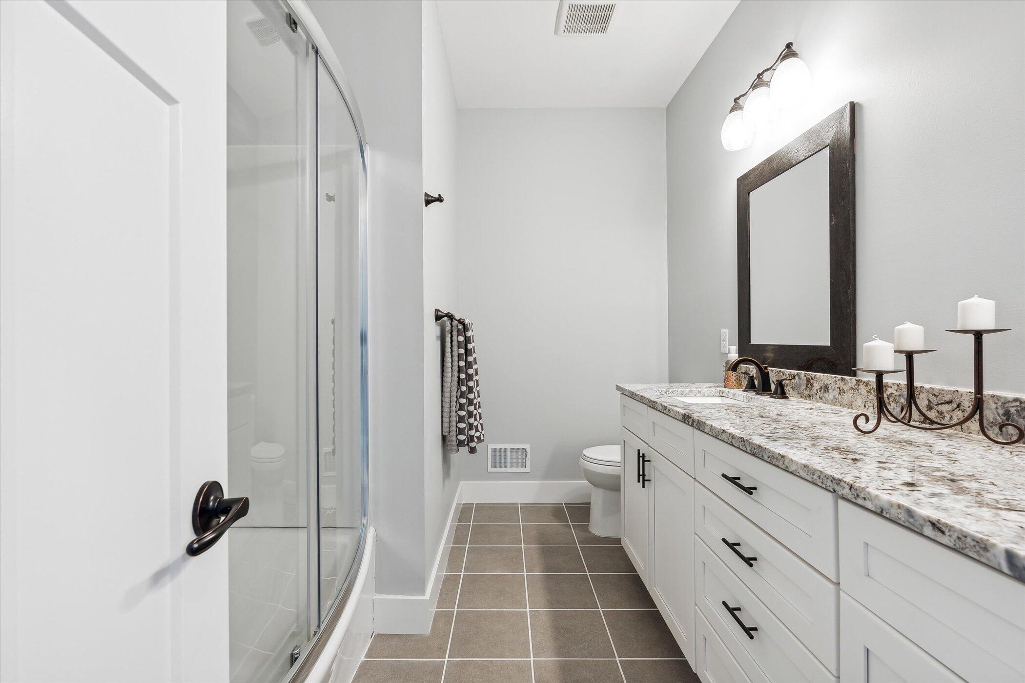 2009 Nollar Bend Road Whitmore Lake, MI 48189 - Photo 42 of 72 42-2009-Nollar-Bend-Dr-WindowStill-44