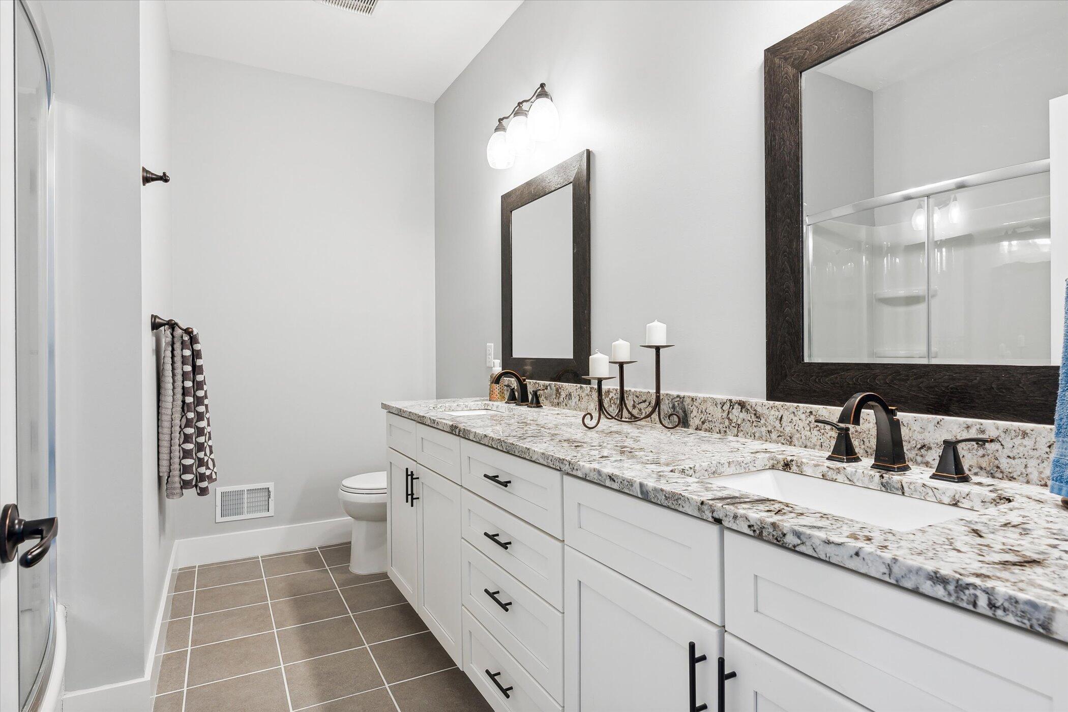 2009 Nollar Bend Road Whitmore Lake, MI 48189 - Photo 43 of 72 43-2009-Nollar-Bend-Dr-WindowStill-45