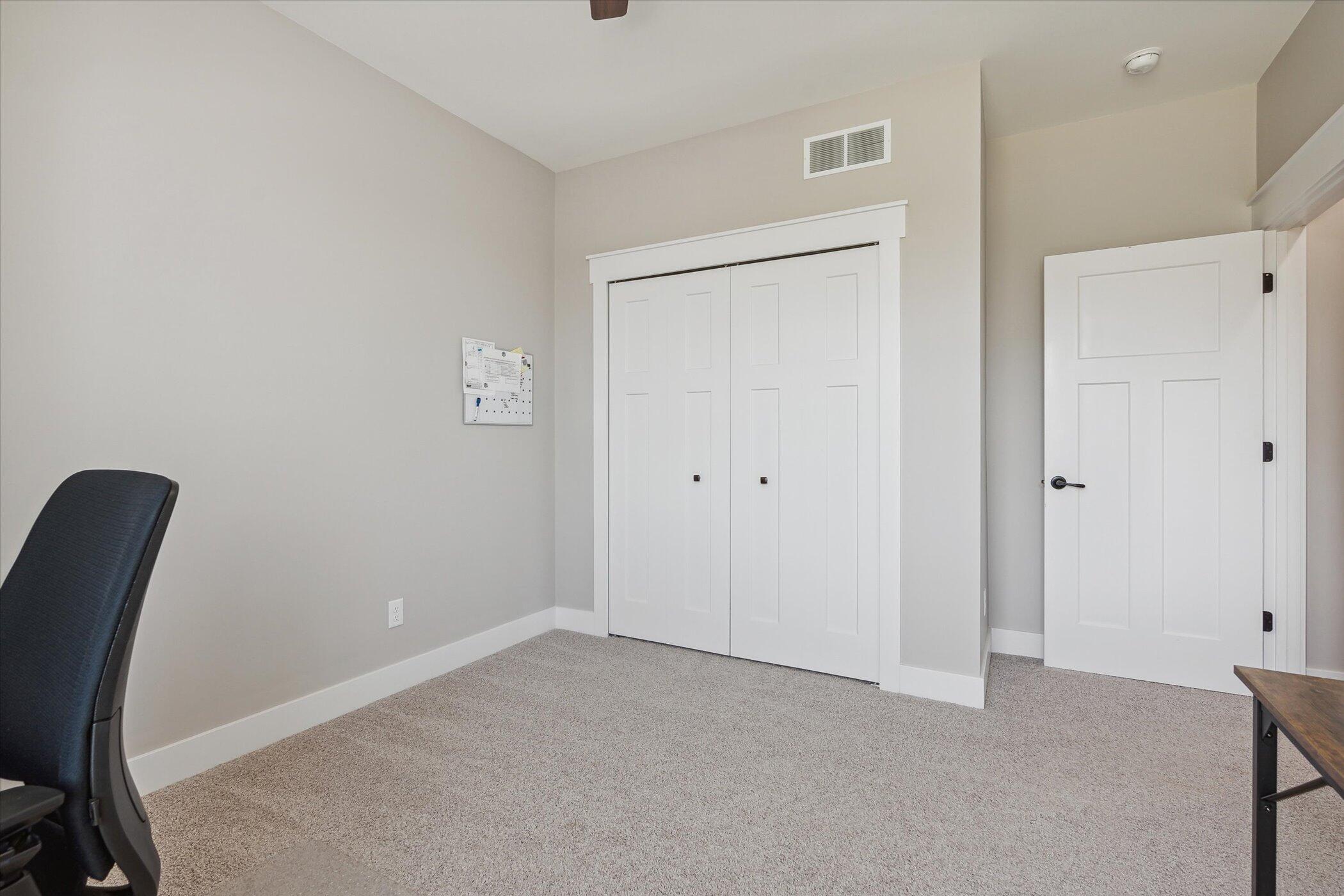 2009 Nollar Bend Road Whitmore Lake, MI 48189 - Photo 45 of 72 45-2009-Nollar-Bend-Dr-WindowStill-47