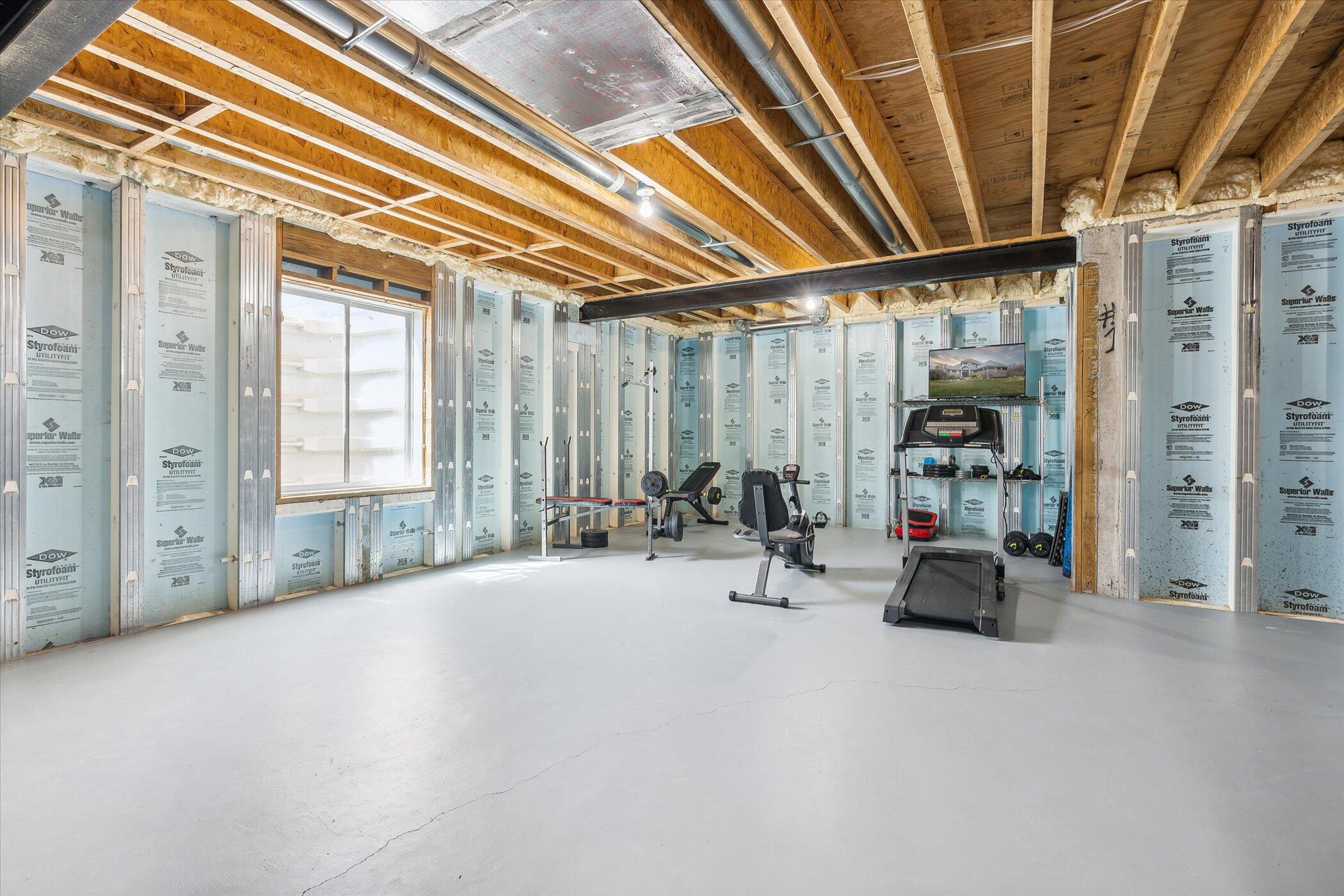 2009 Nollar Bend Road Whitmore Lake, MI 48189 - Photo 46 of 72 46-2009-Nollar-Bend-Dr-WindowStill-48