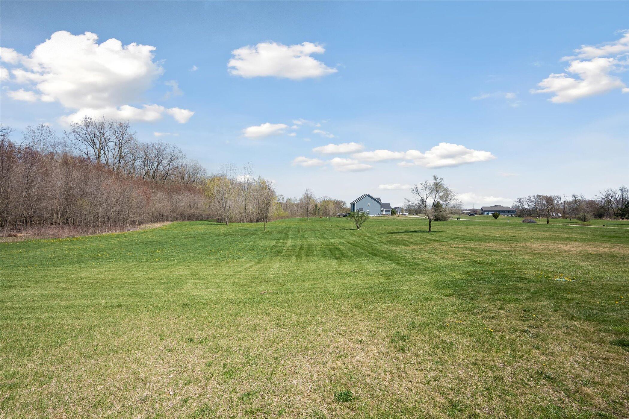 2009 Nollar Bend Road Whitmore Lake, MI 48189 - Photo 54 of 72 54-2009-Nollar-Bend-Dr-WindowStill-61