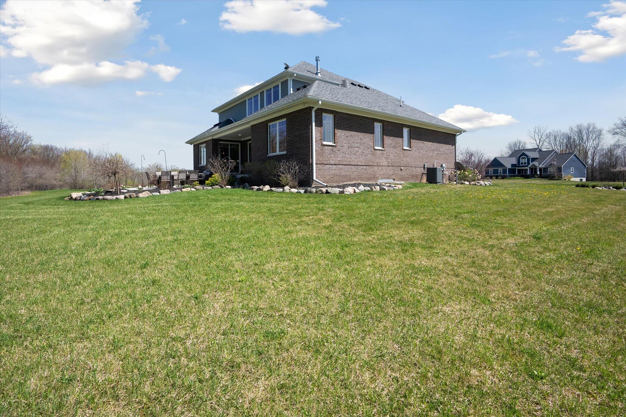 2009 Nollar Bend Road Whitmore Lake, MI 48189 - Photo 59 of 72 59-2009-Nollar-Bend-Dr-WindowStill-66