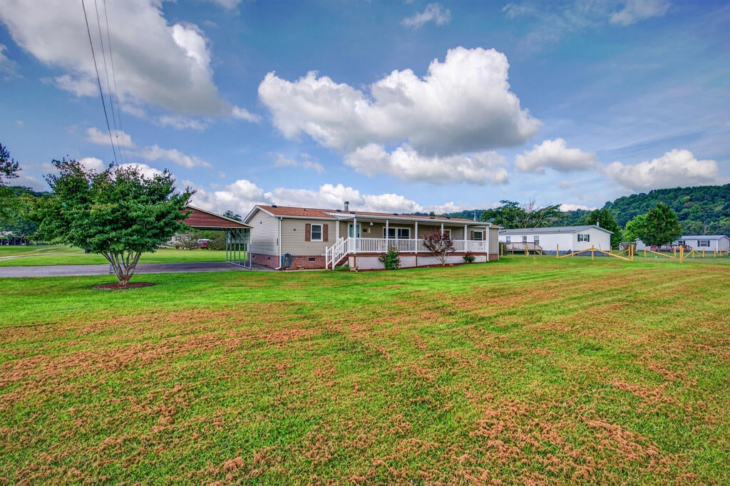 3687 Ivanhoe Road Ivanhoe, VA 24350 - Photo 5 of 81 Gallery Image 5