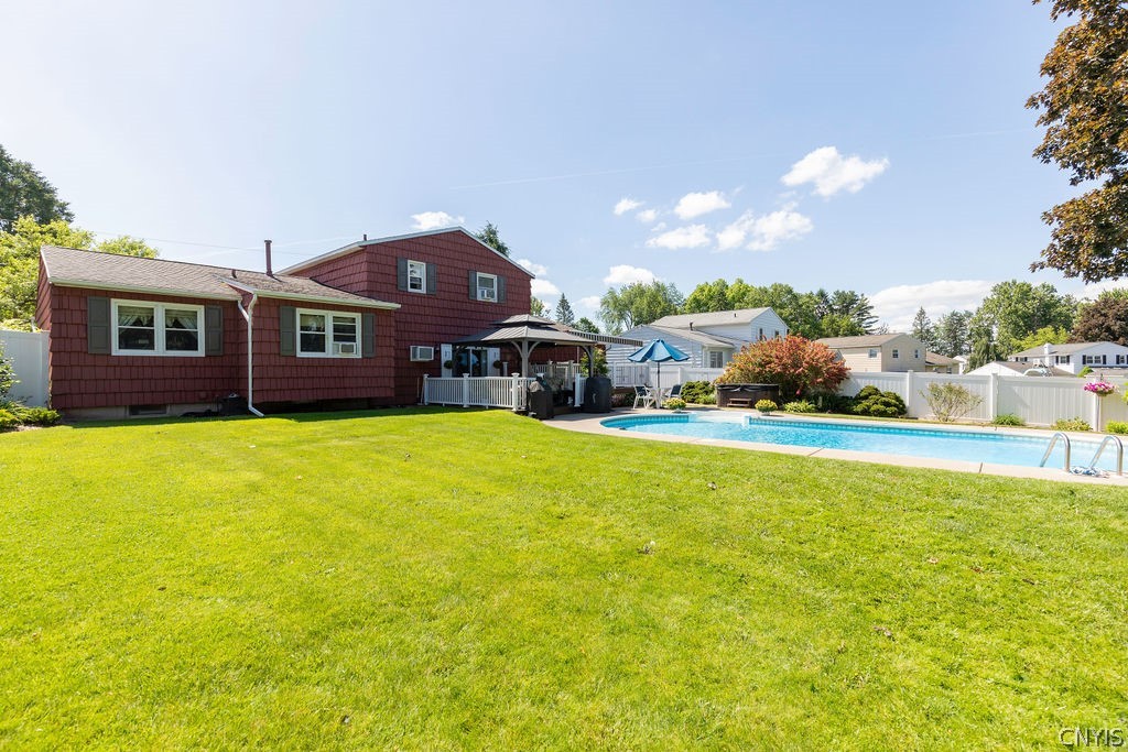 7454 Thunderbird Road Clay, NY 13088 - Photo 4 of 48