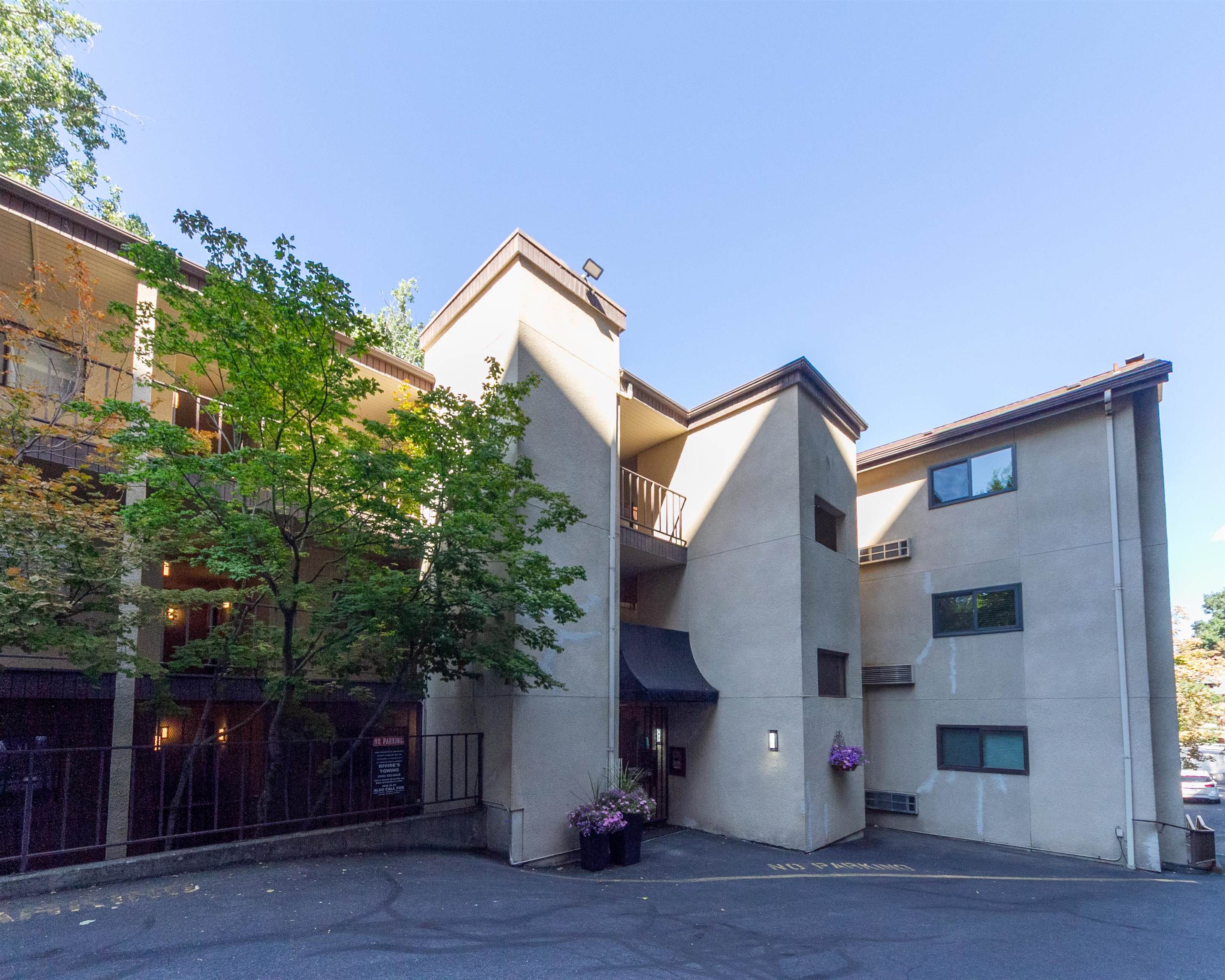 707 West 6th Avenue, Unit 36 Spokane, WA 99204 - Photo 2 of 29