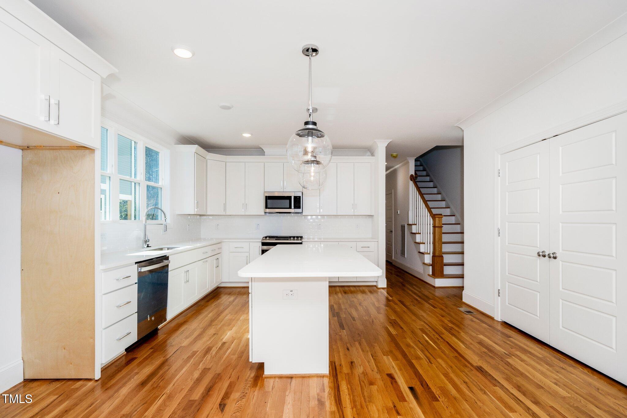 1215 Chaney Road Raleigh, NC 27606 - Photo 11 of 29 11-web-or-mls-1215 Chaney (7 of 28)