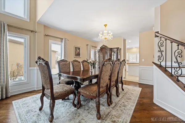 $725,000 | 970 Waterside Court, Aurora, IL 60502