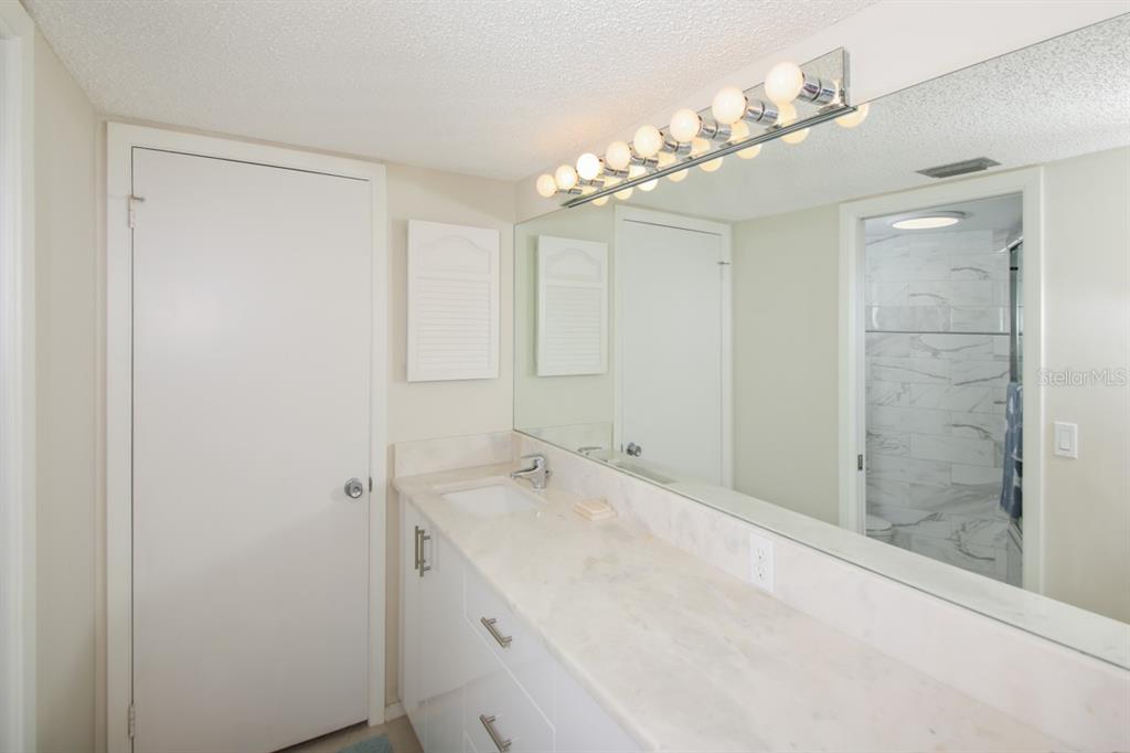 4825 Gulf Of Mexico Drive, Unit 202 Longboat Key, FL 34228 - Photo 18 of 30