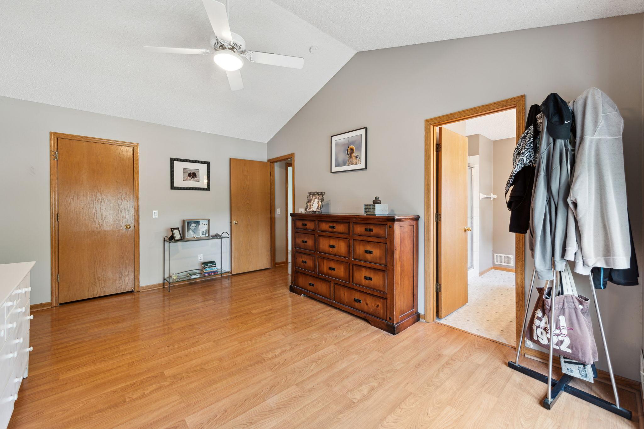 16937 Rogers Road Eden Prairie, MN 55347 - Photo 11 of 20 Gallery Image 11