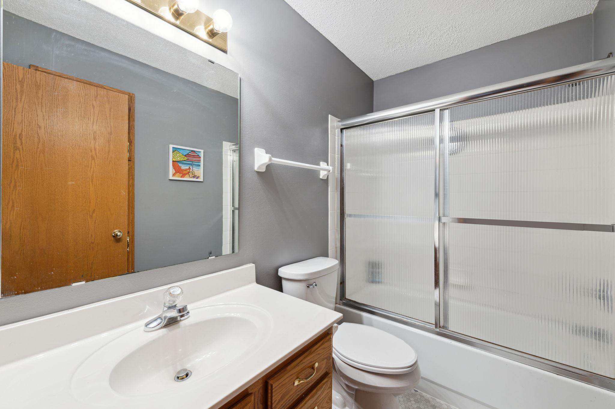 16937 Rogers Road Eden Prairie, MN 55347 - Photo 12 of 20 Gallery Image 12