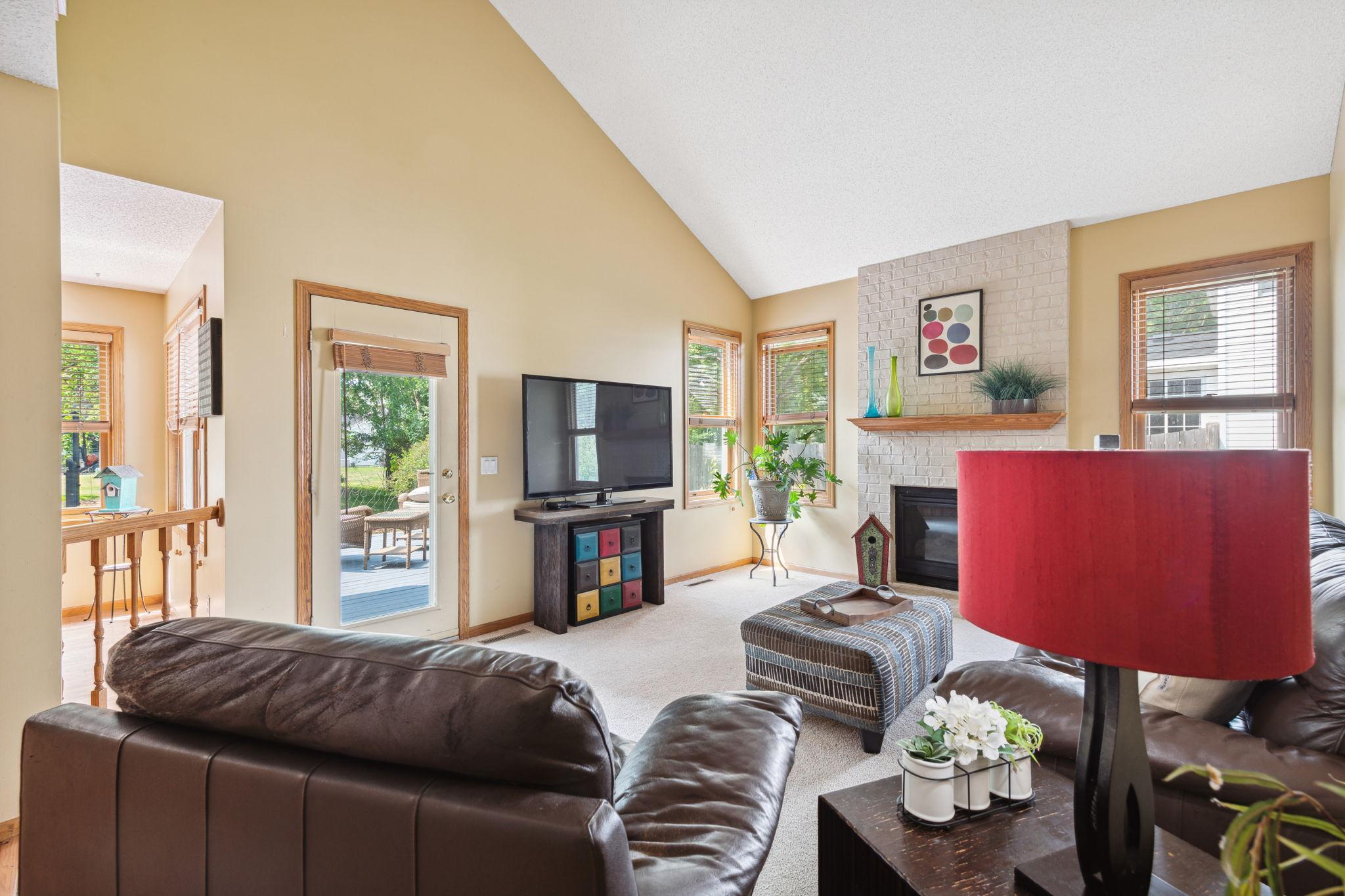 16937 Rogers Road Eden Prairie, MN 55347 - Photo 4 of 20 Gallery Image 4